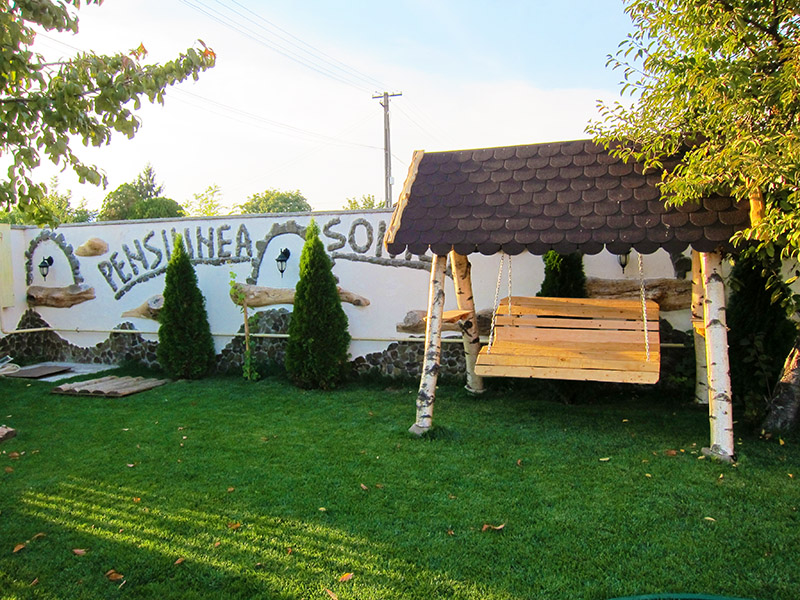 Exterior of Pensiunea Șoimul