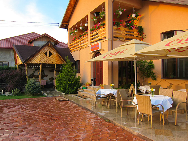 Exterior of Pensiunea Șoimul